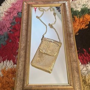METALLIC GOLD MESH DUAL COMPARTMENT CROSSBODY BAG/PURSE w/ GOLD CHAIN STRAP ✨